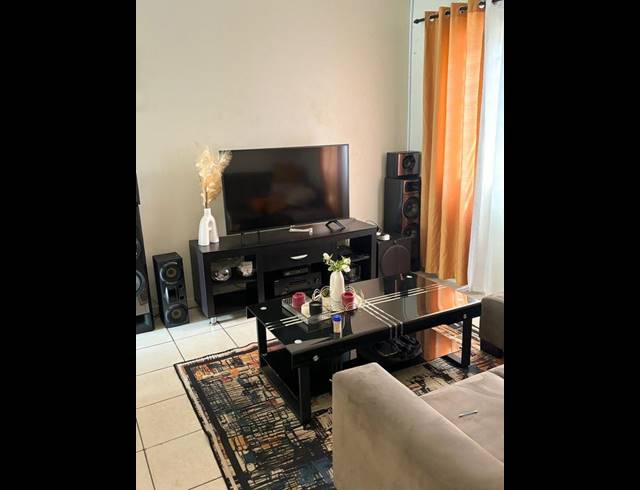 2 BEDROOM APARTMENT FOR SALE IN EMPANGENI CENTRAL